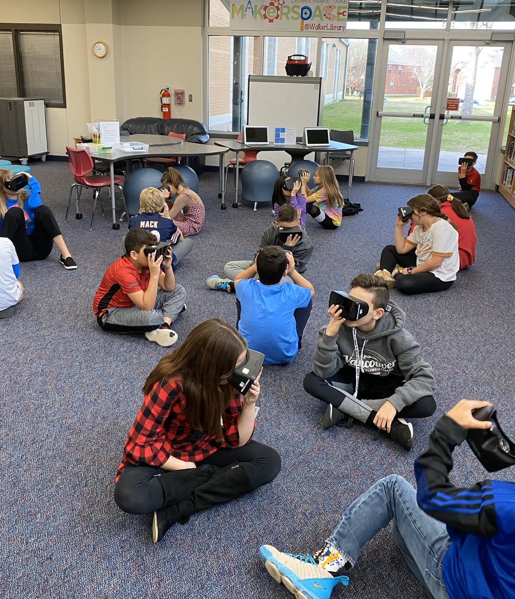 4th grade took a trip to Europe to explore.....Geometry! The shapes and figures they were able to find using famous landmarks and places was pretty amazing! #walstars @MrsAdlof_4 <a href="/MsPaultweets/">Lindsay Paul</a> <a href="/KanesKiddos/">Monica Kane</a> @MrsVestsTeam