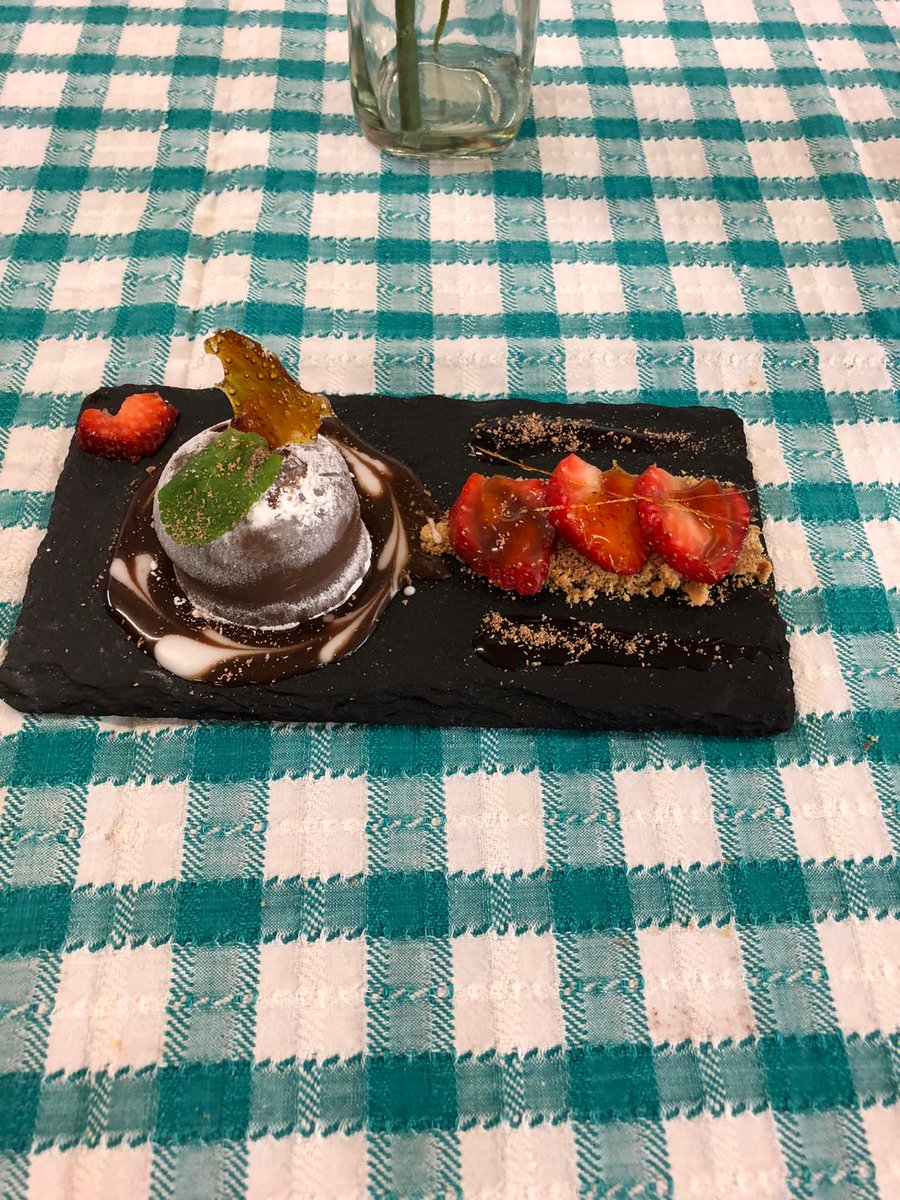 StreetlyHFC's tweet photo. Year 9 have created some excellent plates with the focus being presentation using limited ingredients today during the Hospitality and Catering taster sessions. Well Done Year 9! #streetlyLCD https://t.co/W3f32N1ILO