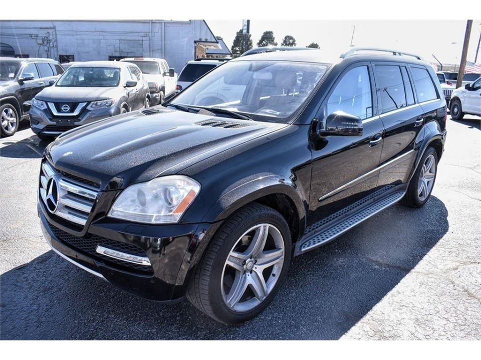 DirectAutoplex's tweet photo. This luxurious 2012 #MercedesBenz #GLClass #GL550 4MATIC is UNDER $15,000! 🙌🏻 Click here for more details: https://t.co/27ggYr55gh
#DirectAutoplex https://t.co/nYWwB3L5XN