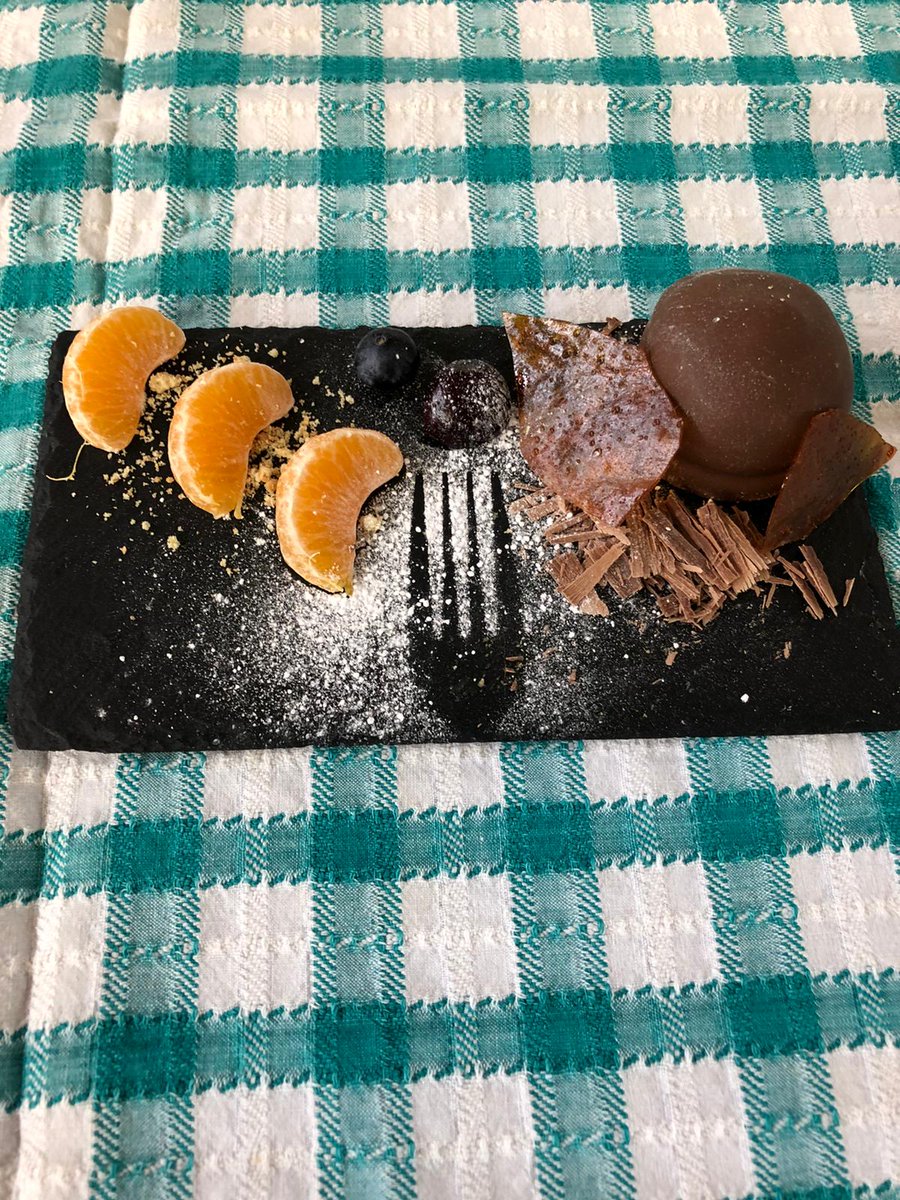StreetlyHFC's tweet photo. Year 9 have created some excellent plates with the focus being presentation using limited ingredients today during the Hospitality and Catering taster sessions. Well Done Year 9! #streetlyLCD https://t.co/vc1OIpn5yy