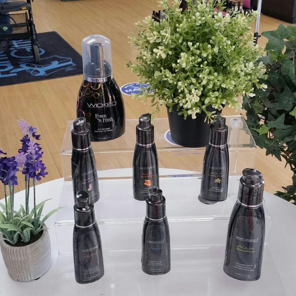 GNSexCast's tweet photo. Wicked lubricants, great company  with wonderful people. This is a Fantasy Gifts customer and employee favorite! ! #wickedlube #fantasygifts #sexualhealth https://t.co/Oc5F50fGcN