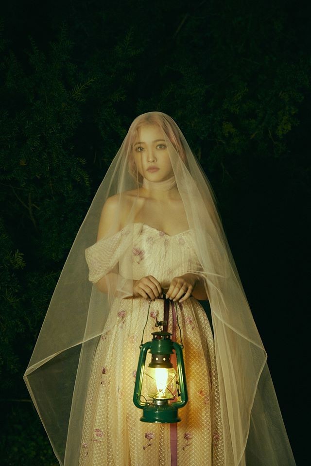 MillionZRecord's tweet photo. < Debut Album >

SRIE [#TheDumbPsycho]
Teaser Photos

Ver. A
BIYU

#DEBUT
#SRIE
< 09/02-20 > https://t.co/i8C7ZzZJPf