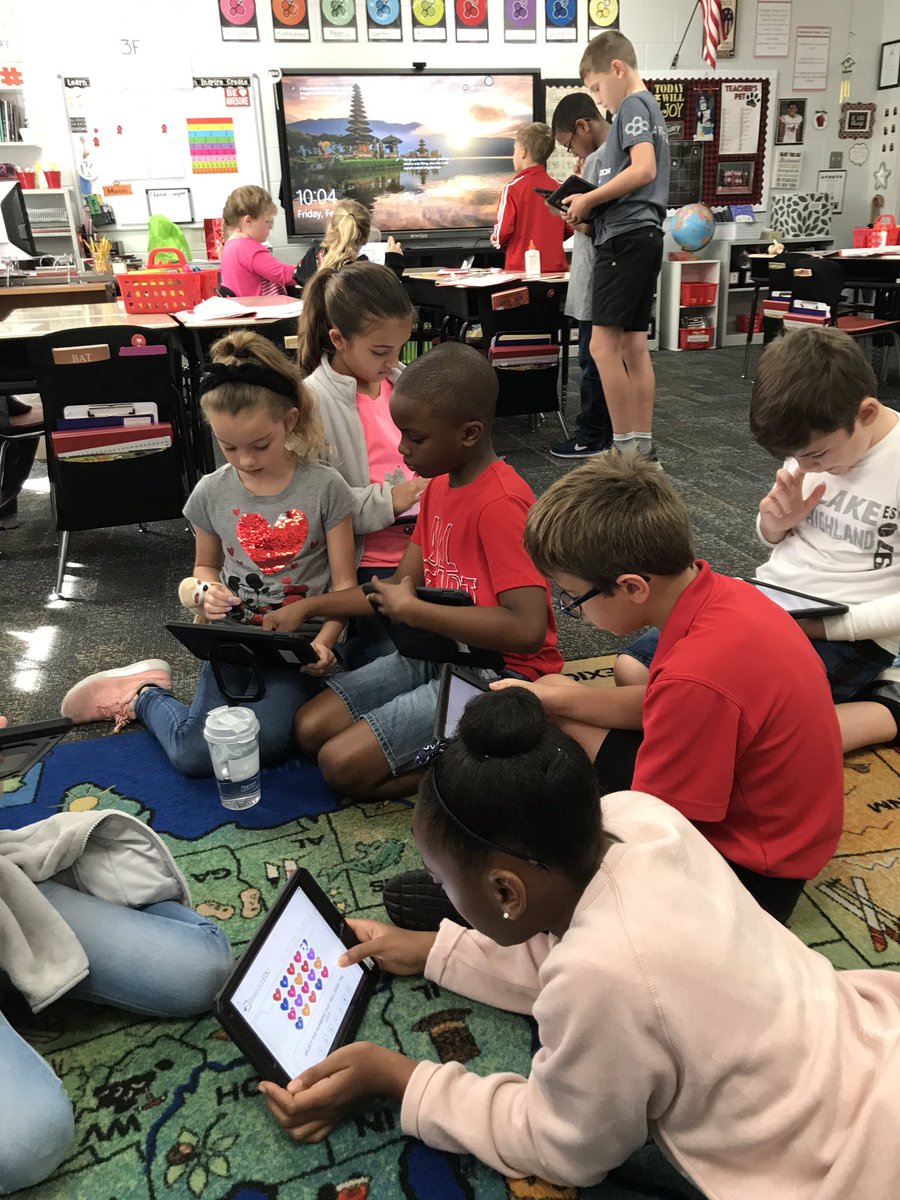Patty Keener (@lhp_pkeener) on Twitter photo Valentine Breakout leads to teamwork which makes the LHP dream work! <a href="/LHPclassroom/">LHPclassroom</a> #breakoutedu Valentine Breakout leads to teamwork which makes the LHP dream work! <a href="/LHPclassroom/">LHPclassroom</a> #breakoutedu