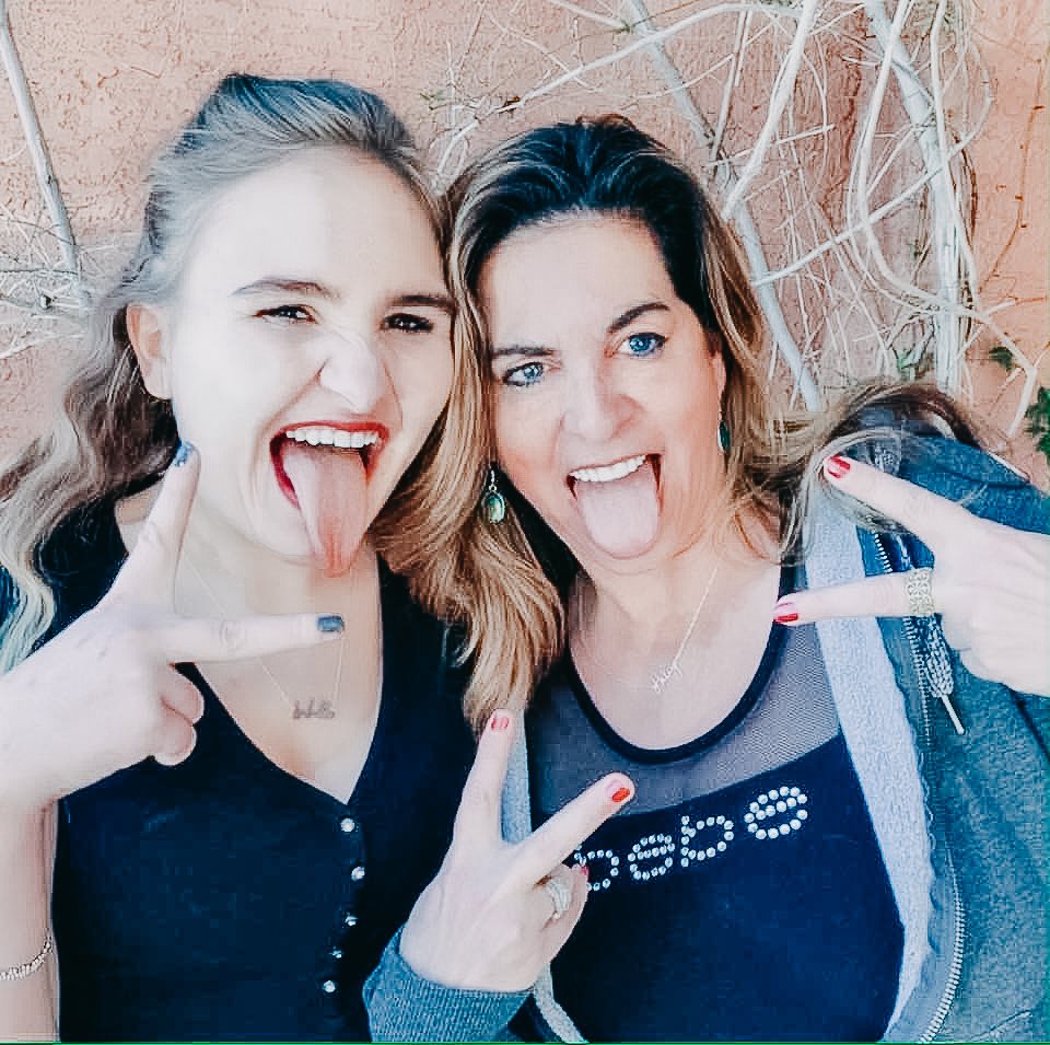 HangnwithHaley's tweet image. Galentine’s day! 💕
.
nationaltoday.com/galentines-day/
•
✨💕 10 Ways to Celebrate Galentine’s Day
Click the link in our bio! bit.ly/2H4vhOc #GalentinesDay #familyblog #familyblogger #lifestyleblog #lifestyleblogger #valentinesday2020 #valentinesday #motherdaughter #galpal