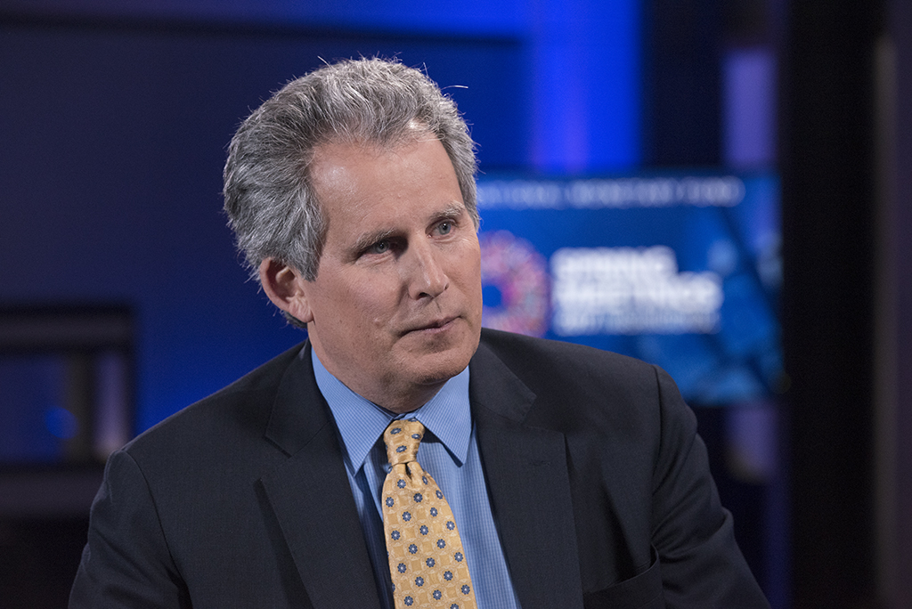 KGeorgieva's tweet photo. I am deeply grateful to David Lipton, the IMF’s longest-serving First Deputy Managing Director, for his invaluable service to our members and the global economy through his outstanding experience and expertise. Thank you, @Lipton_IMF! https://t.co/FhnbnJpEaZ https://t.co/MDnIDamk3Z