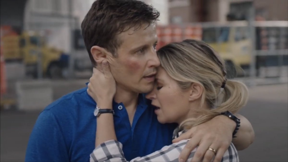 Nicole5Wheeler's tweet image. Finally, the end of the week has arrived, AND it’s a snow day here! 🙌🏻 Happy #BlueBloods Friday!! It’s a repeat of “Naughty or Nice” tonight — a good one for #Jamko! @BlueBloods_CBS @BlueBloods_CBS