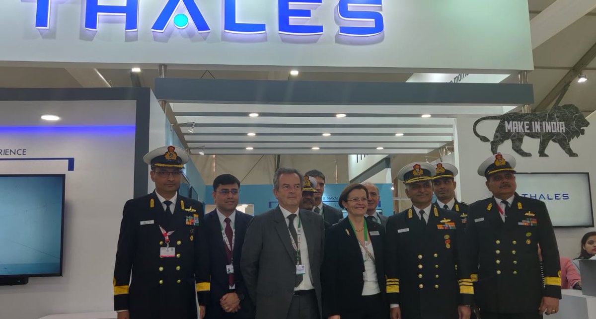 ThalesAsia's tweet image. [#DefExpo2020] | Pascale Sourisse, Sr Executive VP, Int&apos;l Dev., and #Thales team met Vice Admiral G Ashok Kumar, Vice Chief of Naval Staff @indiannavy and demonstrated #sonar capabilities among other demos @DefExpoIndia 
@ThalesDefence #ThalesinIndia #DefExpoLucknow