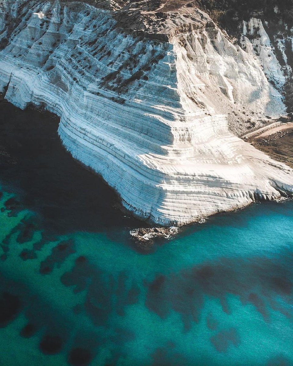 Verdura_Resort's tweet photo. Welcome to the famous #TurkishSteps ! Home to Sicily's beautiful pearl white cliffs, known for its picturesque scenery and breathtaking views of the #Mediterranean If you're ever in Sicily, this is the place to visit.
📷 IG : welcometomyglobe
@RF_Hotels
#Sicily https://t.co/wlfyg1mPt1