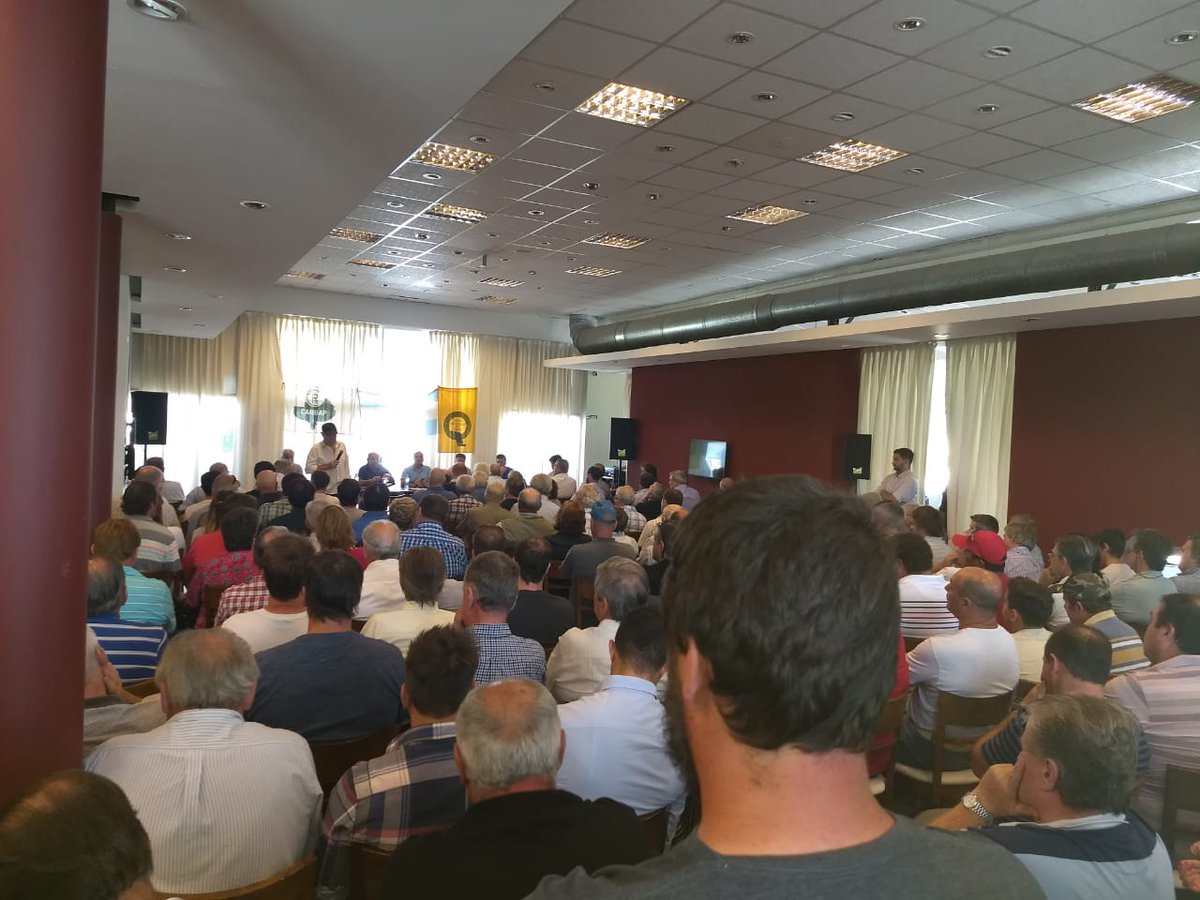 Productores, contratistas, agronomias, #elcampodepie en #lapampa para que nos dejen producir cada vez mas y mejor, cuidando el medio ambiente. No es prohibiendo, es mejorando! #asamblealapampa <a href="/socruralgp/">Sociedad Rural Pico</a> <a href="/andresquemu/">ANDRÉS E GONZÁLEZ</a> <a href="/nobelc/">nobel</a> <a href="/QRosiere/">Quico Rosiere</a>