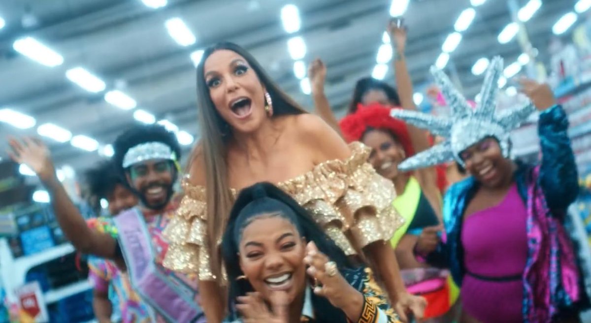 CahhQueiroz's tweet image. @Ludmilla me representa 😂 #PulandoNaPipoca