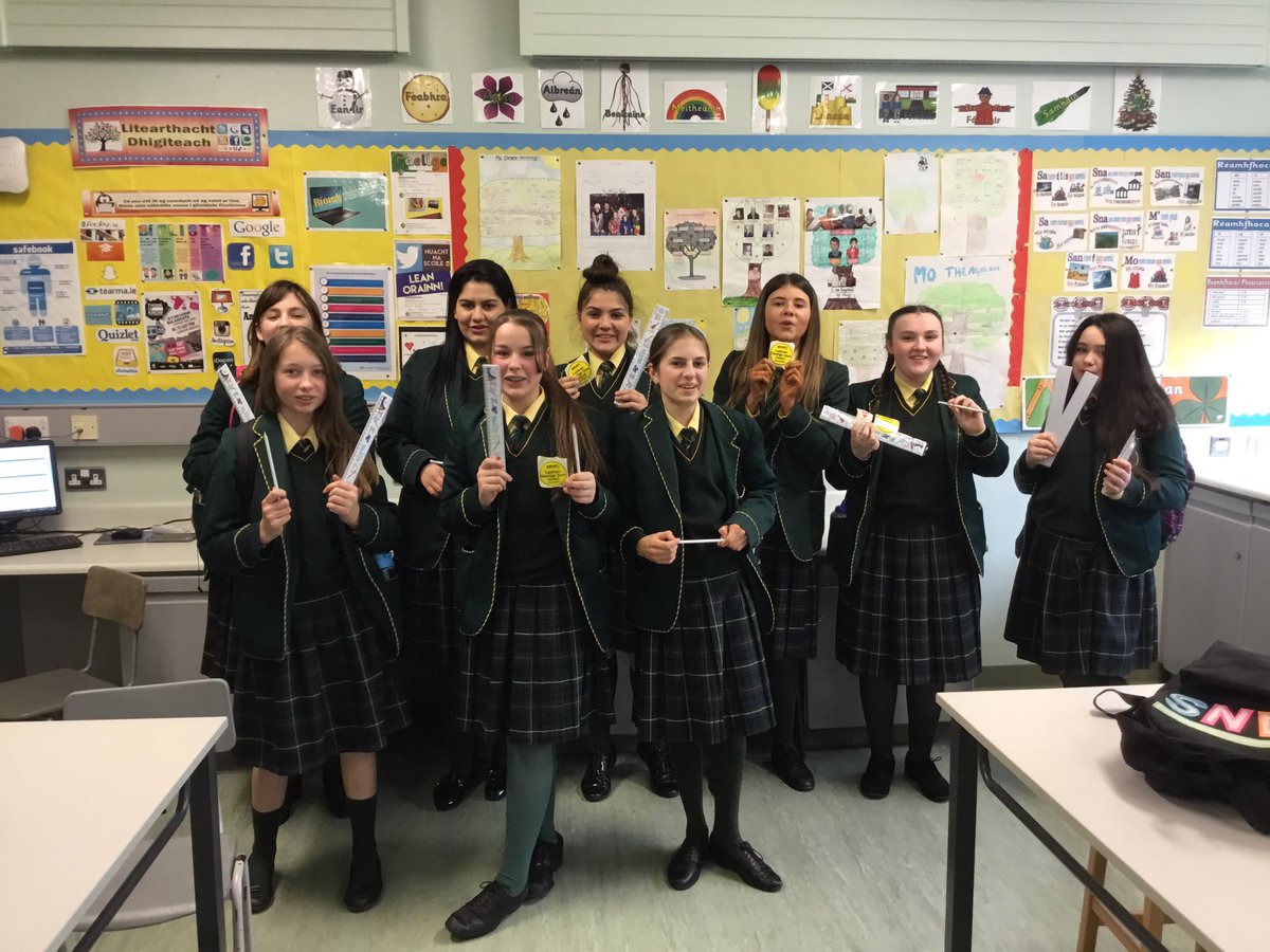 UiMhora788's tweet photo. Craic agus spraoi ag Bl.8,9,10 sna ranganna Gaeilge inniu agus muid ag ceiliúradh Gaeilge24! GRMA Coiste na Gaeilge as teacht isteach chuig na ranganna ar fad! @GaeilgeStCather @CCArdMhacha https://t.co/kjOffdds55