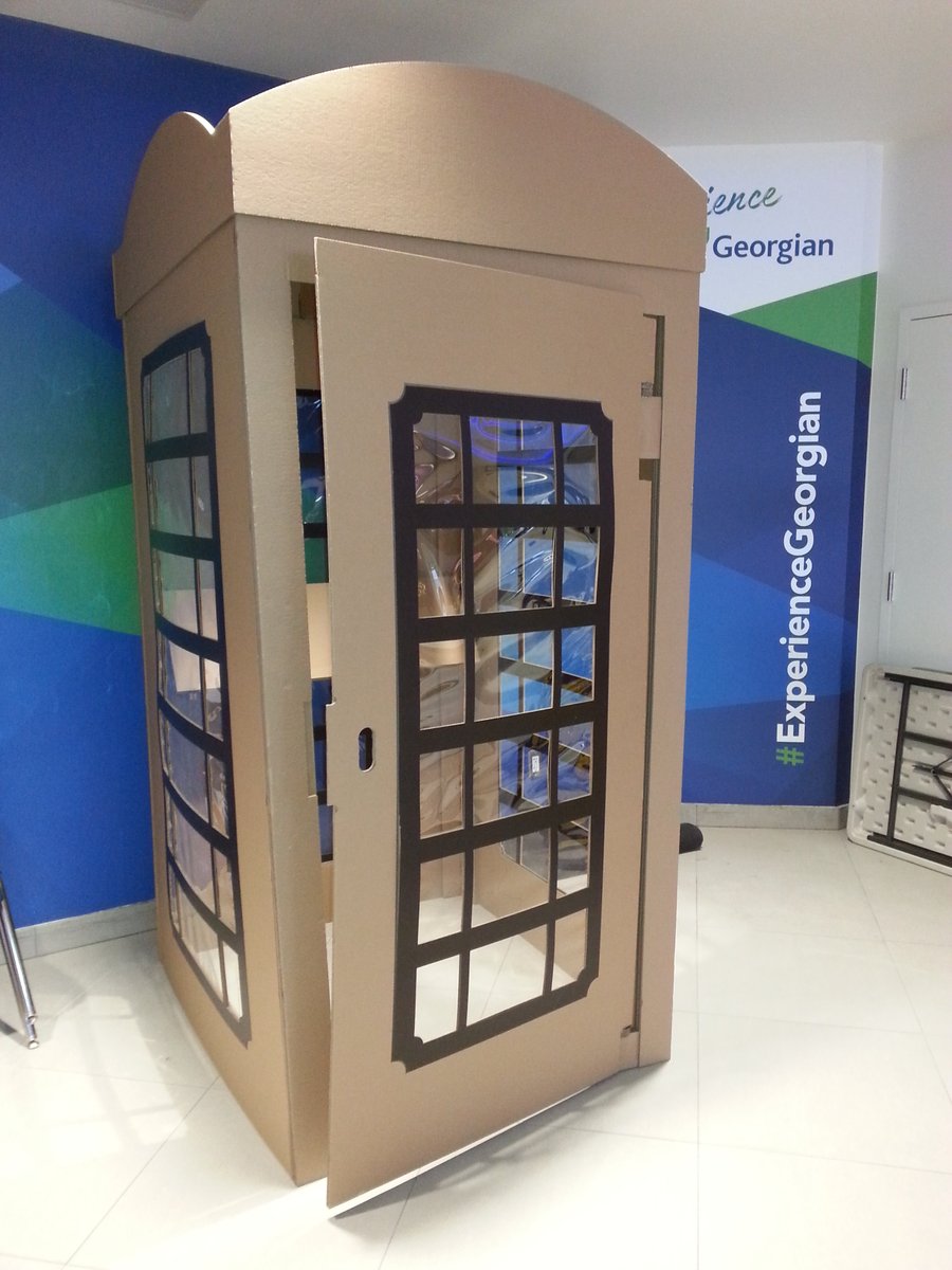 Moore_Packaging's tweet photo. We were thrilled when our friends at #GeorgianCollege challenged us to create a corrugated phone booth for the R.I.S.E event on campus! Be sure to drop by April 7th to check it out!
#riseday #HenryBernickCentre  #MoorePackaging #creative #design #corrugated #BoxesAreExtraordinary https://t.co/SzEPZCZ3Oh