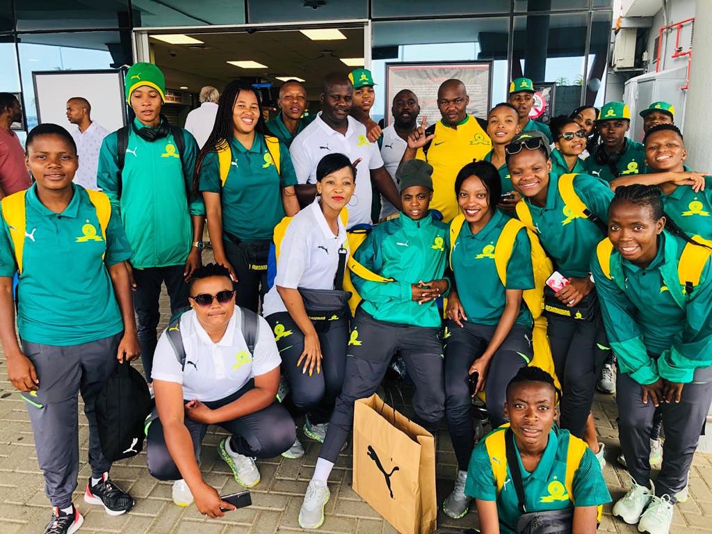 SundownsLadies's tweet photo. See yโall tomorrow #ClashOfTheTitans @sundownsfc vs @bloem_celtic_ladies
Kick off : 15h00
Venue : Mamelodi Sundowns Headquarters,Chloorkop
#SNWL #Limitess https://t.co/JHHJIy3INT