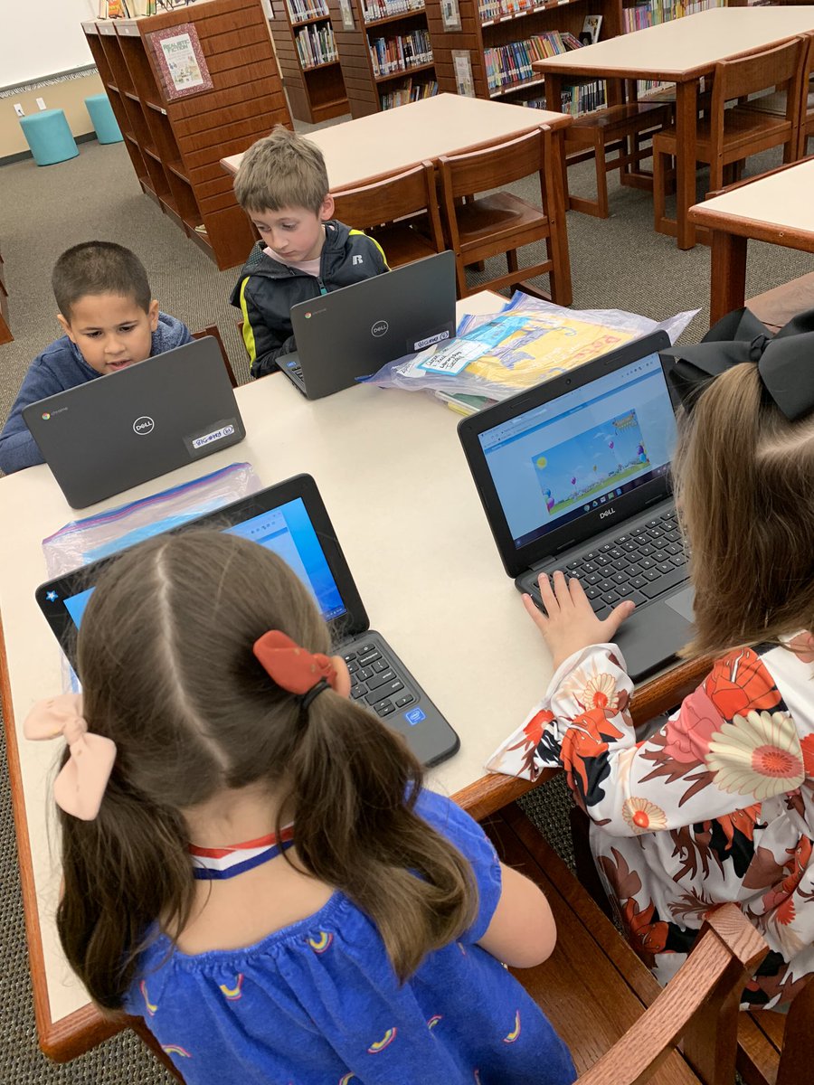 ccrocke's tweet photo. Working on our keyboarding skills this week! @JCTElementary @nisdtxlib #jctgoforlaunch https://t.co/sjIWJShHCp