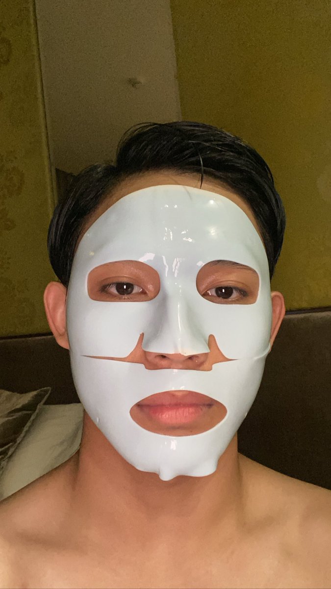 syame31's tweet photo. The routine                The face https://t.co/YxiFJqA34X