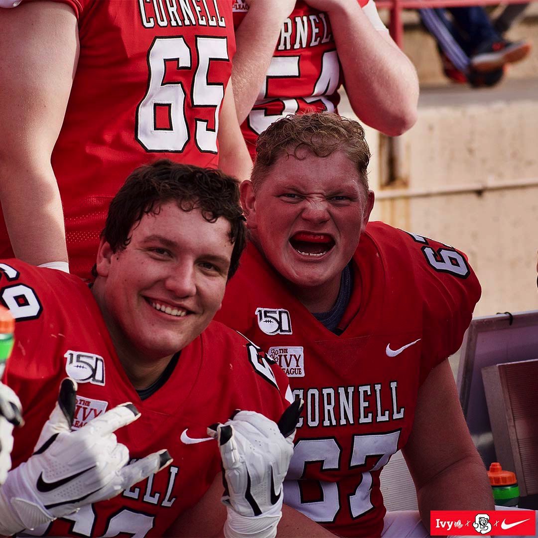 BigRed_Football's tweet image. SNOW DAY MOOD❕❕⛄️#FridayFeeling