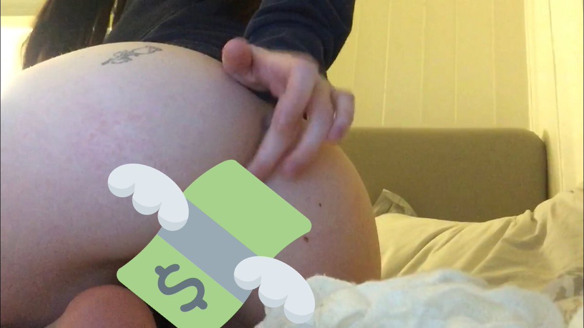 sofie1340's tweet photo. Come get overpowered, controlled and brainwashed by me, your 19 year old Norwegian Goddess. Your only purpose is to serve me and obey my every command without objection😈💸😈

findom rtgame blackmail findomme domme femdom humiliation norsk norge blackmail sub slave debt debtslave https://t.co/VItHBLSuf1