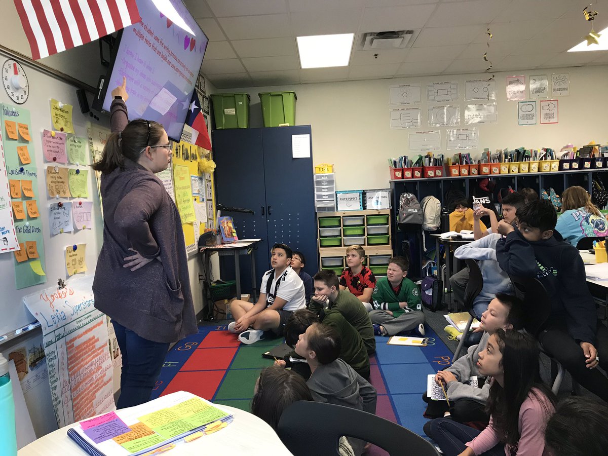 lauri_henderson's tweet photo. Thankful for an awesome teammate that is willing to teach whole group while my voice has been lost! @7HillsNISD  Teamwork makes the dream work!! @Martie1234 https://t.co/hSBahbi0Nl
