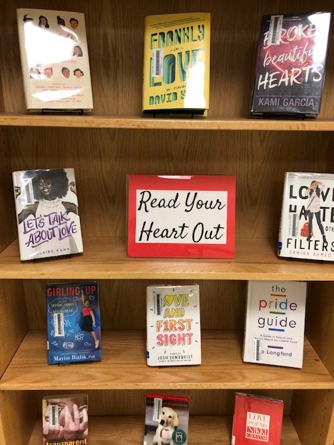 GNRLibrary's tweet photo. In the spirit of Valentine's Day, HHS Rams, I encourage you to find your book mate! @HHS_vinson @b_santucci @mscollinsreads @HHS_GirlsSwim @MsMacHHS @cfoxrockmysox https://t.co/IUMrVRxQFh