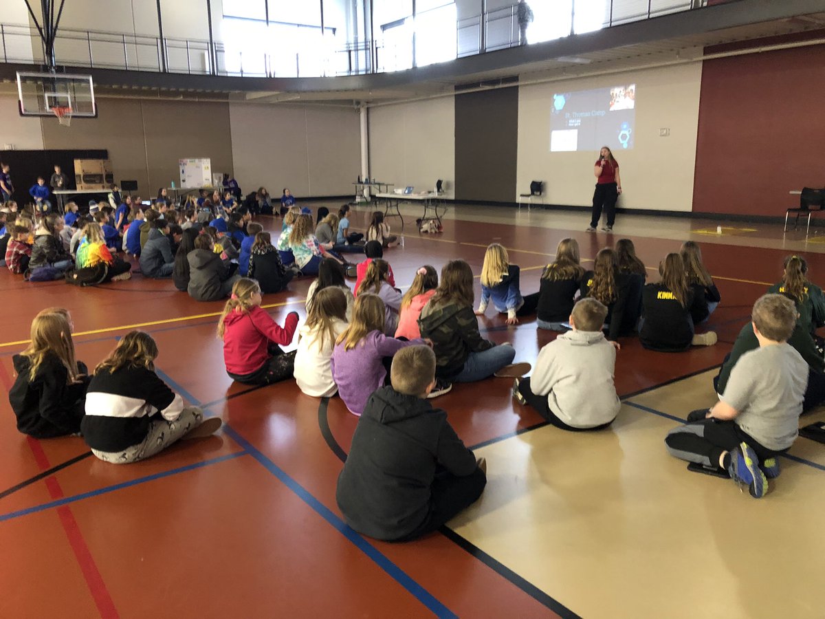 euteneuer3's tweet photo. We are attending the #StudentPoweredConference today! So fun to watch students learn with and from each other! @StorminatPV https://t.co/WjahTo0ipd