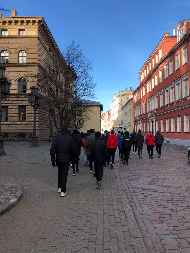 vjsp05_2's tweet photo. Terveisiä Riikasta! Tänä viikonloppuna pelataan Riga City Cupissa. Tänään tutustuttiin Riikan nähtävyyksiin. #vjs #pojatmaailmalla #rigacitycup https://t.co/P11FcrtNGd