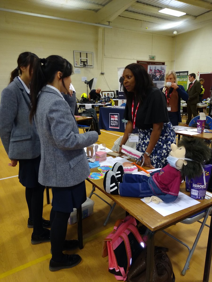 StEdsBoarding's tweet photo. Members of the boarding community actively engaged in the college careers day. Really inspiring to find out so much from those that kindly gave of their time. #iloveboarding https://t.co/CRKuZgMpxK