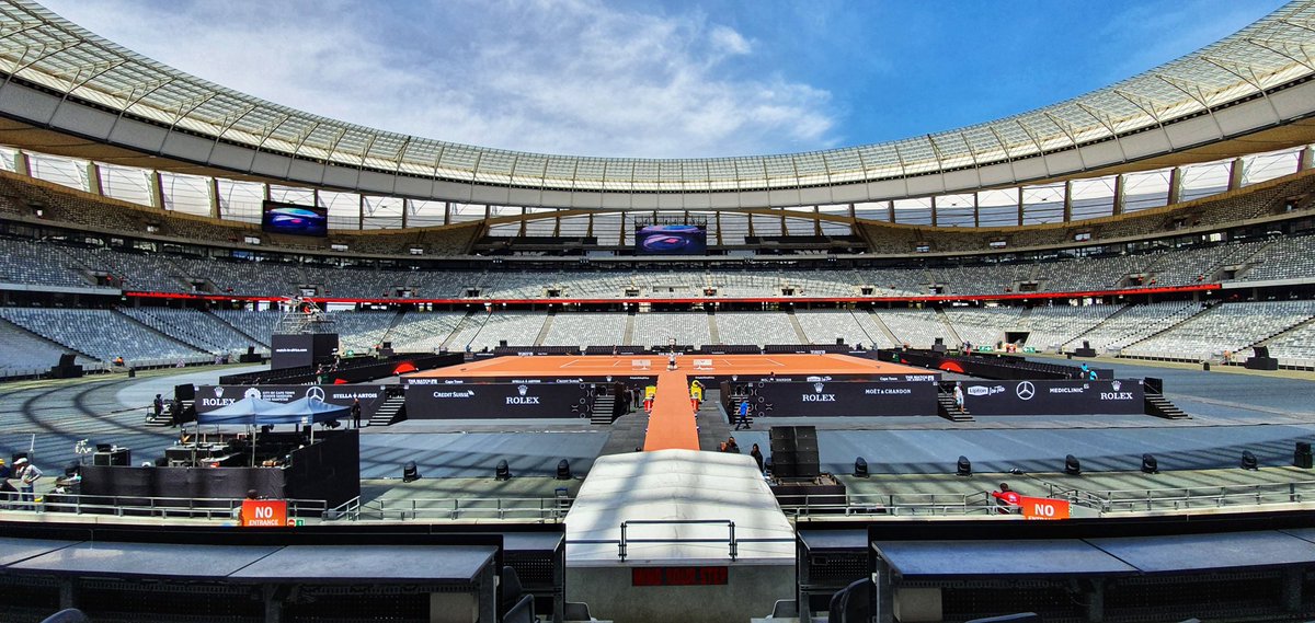 Mediclinic's tweet photo. The Mediclinic and @ER24EMS team ready to provide medical expertise at the historic Match in Africa in Cape Town tonight. #MatchInAfrica #ExpertiseYouCanTrust https://t.co/fcxpoJb6Wq