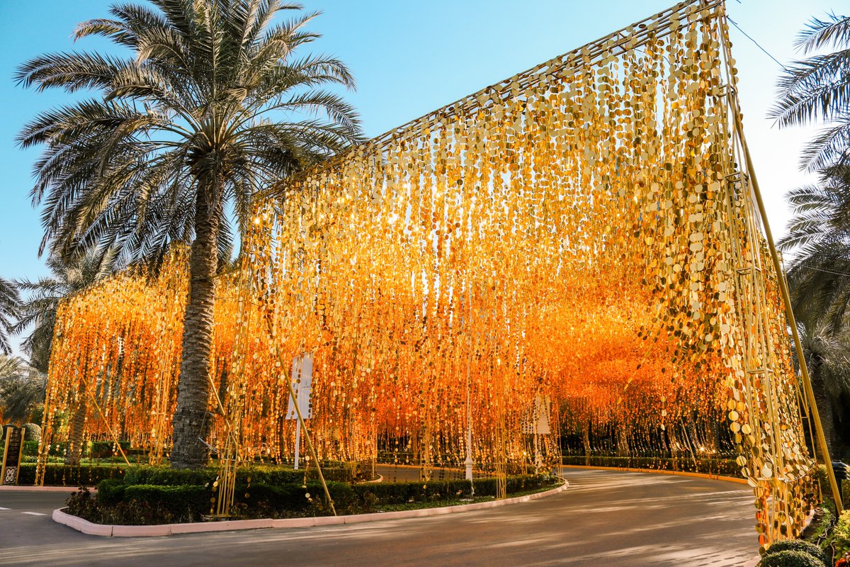 #Impactplan #impactplanartproductions #Ritzcarltonbahrain #Bahrain #goldenParadide #Goldendotinvasion