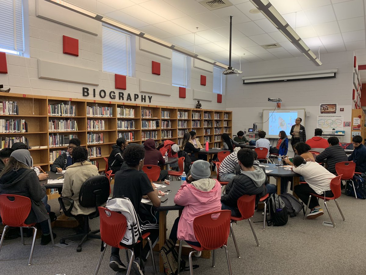 FAME students participating in a guest presentation about social media marketing and how to turn this into a career.🙌🏼 <a href="/NorthwoodPrin/">Northwood Leadership Team</a>