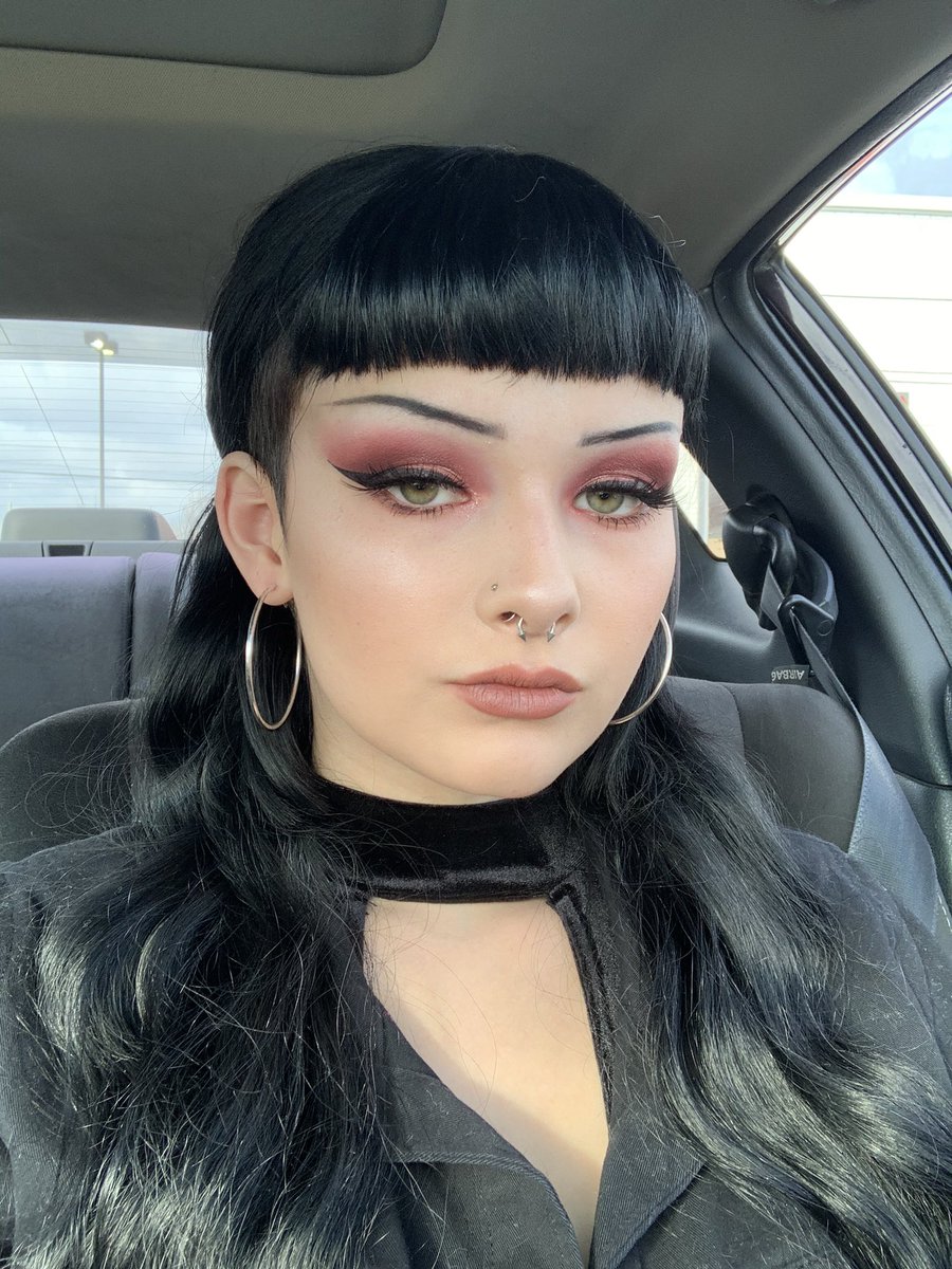 iZabella🩸 tweet media