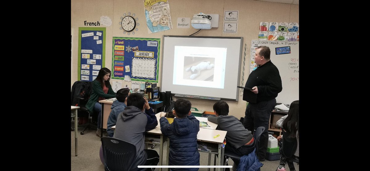 homma_school's tweet photo. Some team teaching with John Thompson of SET-BC and some of our grade 5 students #setbc https://t.co/znYRBa7XSQ
