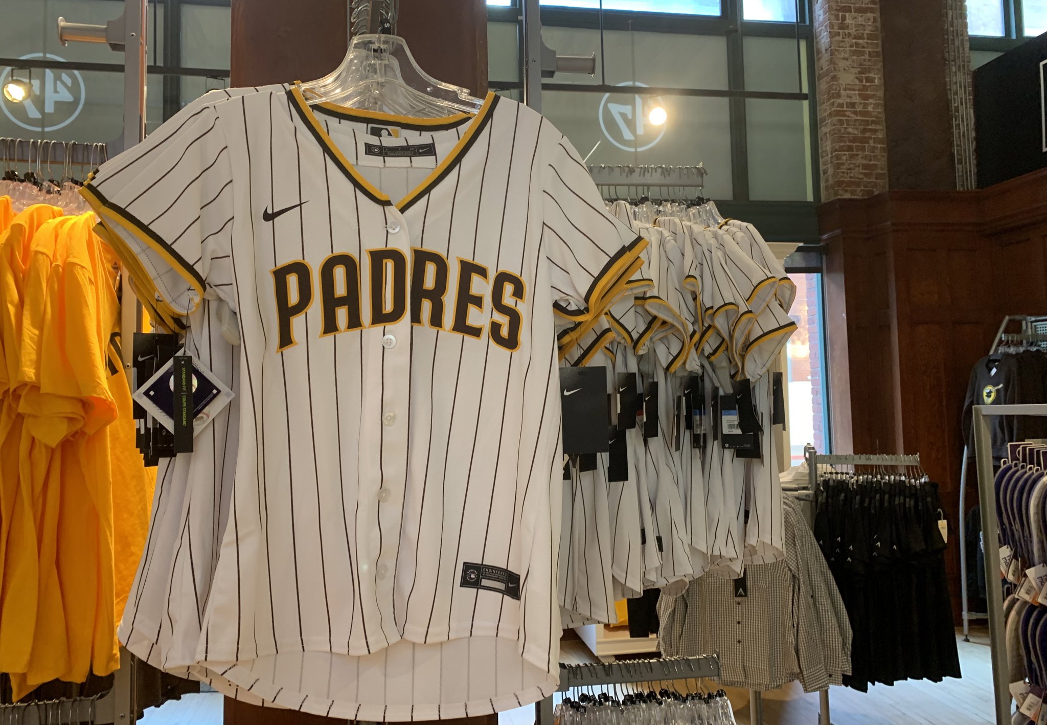 San Diego Padres on X: Women's home replica jerseys are now available at  the #Padres team store! 🙌  / X