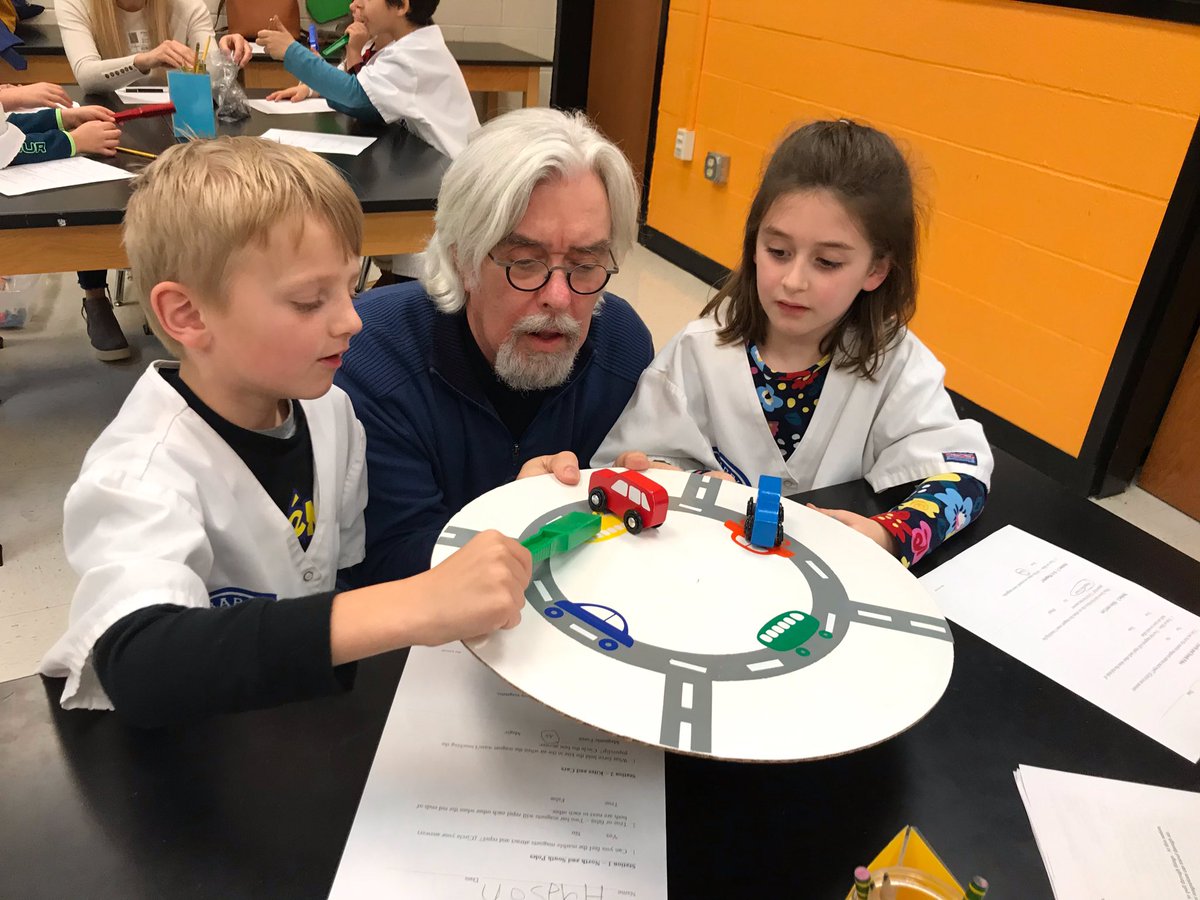 cces_sciencelab's tweet photo. This afternoon, Ms. Smotherman’s first grade class came to the lab to explore magnets and magnetism.  Thank you parent volunteers!  @MissSmotherman @CCES_Colts_PTO @dr_cheatham https://t.co/U5TKAPVSTh