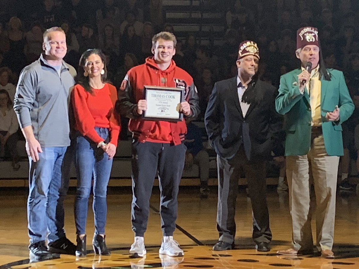 BVWFOOTBALL's tweet photo. Congrats to Thomas Cook for his opportunity to play for such an amazing cause in the KS Shrine Bowl this summer.  💪👊.  @coachkork https://t.co/nWee93Teov