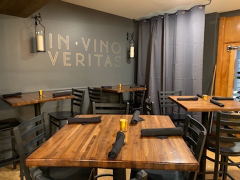Wine_CheeseCo's tweet photo. Grand Re-Opening Celebration kicks off this evening at 6!
Friday 6-9 &amp; Saturday 2-4 &amp; 6-9
Complimentary tastings, small bites, and live music #winebar #winecafe #thingstodo #plainfieldil #wine #livemusic #tastings https://t.co/VbMuaFROz8