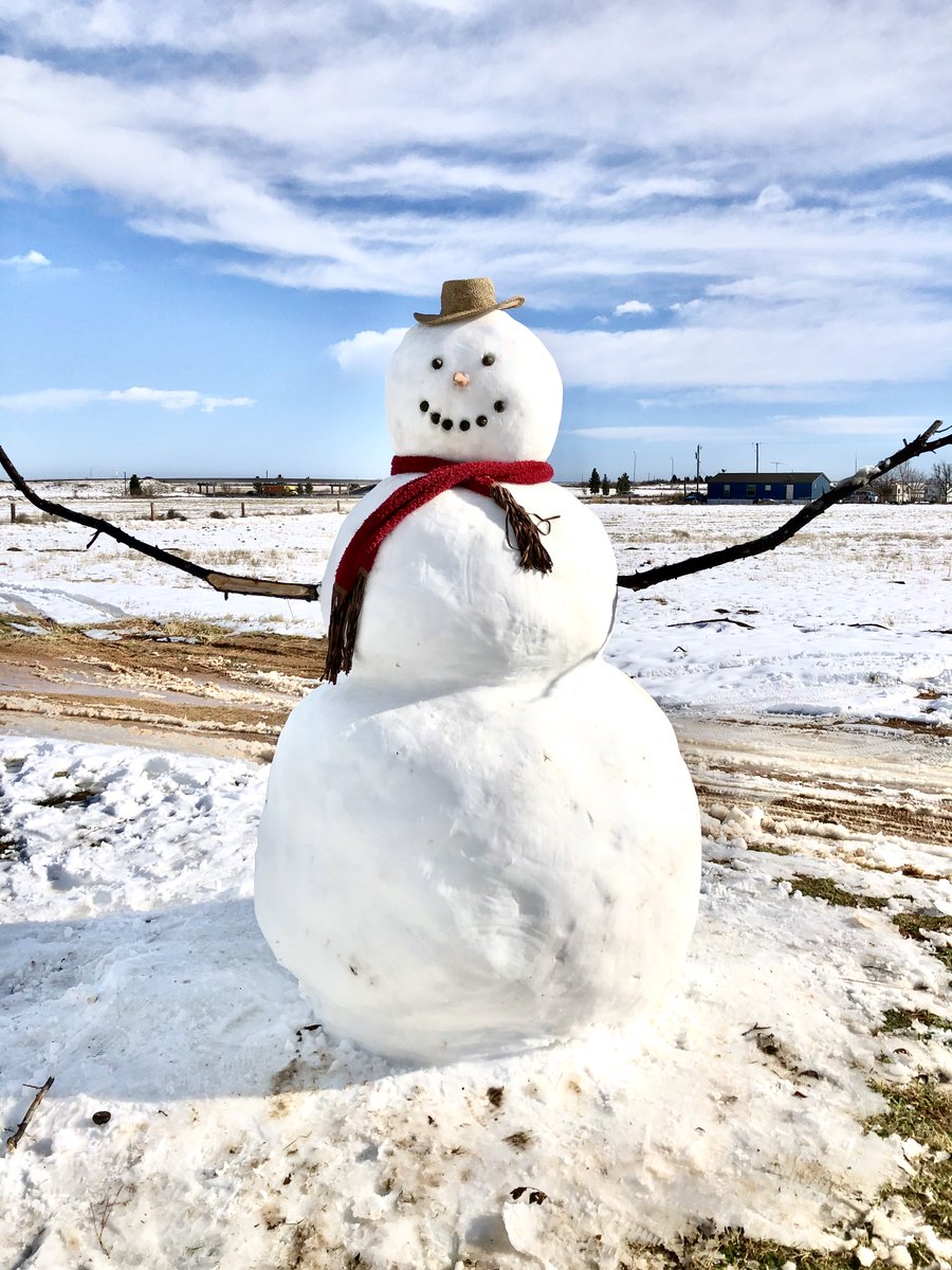 Everyone at Casa de Amigos enjoyed their time off by playing in the snow. Let's see your snowy creations!