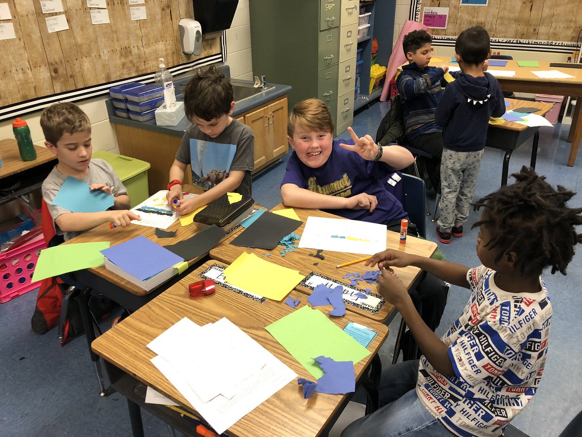 HeyMrsSchilling's tweet photo. Made lemonade out of lemons today with our first grade buddies from Crestwood! They helped us make our Ancient Greek mosaic pottery works of art! #oneCCPS #ourvillage #lifeofateacher #stormyweather @BAES_Eagles @1stgrademssmith https://t.co/CX3of7ZlCV