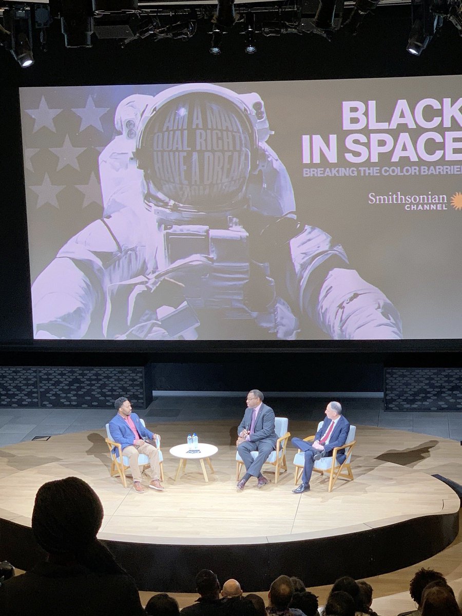 Muminr's tweet image. I was honored to speak to Dr Derrick Pitts, Director of the Franklin Institute Planetarium. Today I learned that he is a North Philadelphia native from 18th and Erie Ave. We reviewed the film Black In Space, Breaking the Color Barrier.  Tomayo Mendez is the first black astronaut.