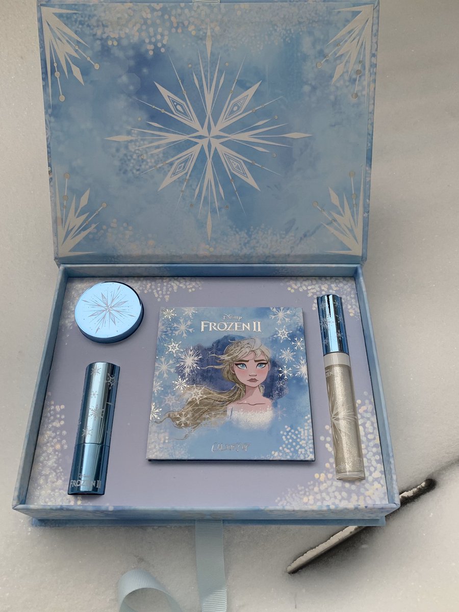 stephieethebean's tweet photo. GIVEAWAY I’m giving away one @ColourPopCo Frozen 2 Elsa collection. Includes 9 shadow palette, lipstick, gloss, and glitter gel. TO ENTER: Must be following me, like, retweet, and tag one person you’d wanna build a snow man with. Giveaway ends 2/14/20 at 8:00pm EST GOOD LUCK https://t.co/FsYRwKf881