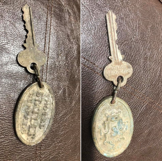 danklaes's tweet photo. These keys are working and match it's door. Read about their story in the Buffalo Statler History Group. Here you can also watch REAL FILM taken in 1919 showing what it was like to work at a Statler. #StatlerHotel #Film #History #Preserve . https://t.co/mCr8VdY1rI https://t.co/PbrSgXXfAI
