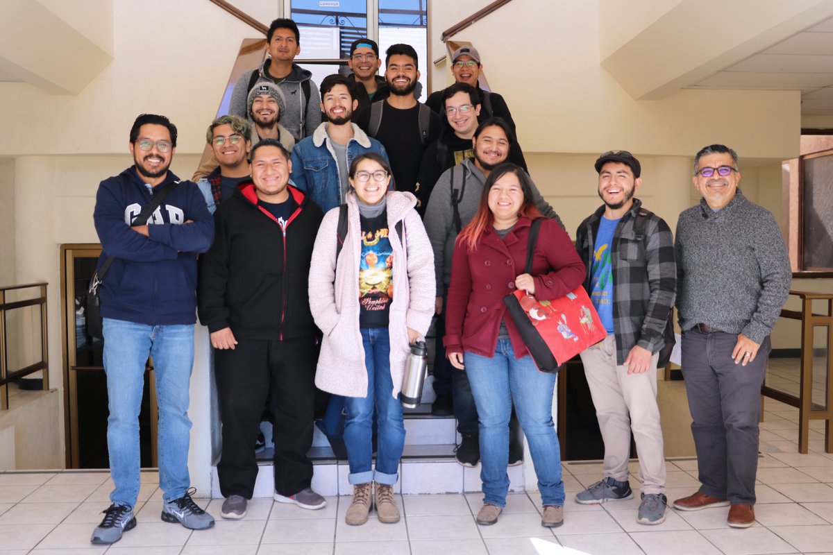 ciadmx's tweet image. Esta mañana recibimos la visita de un grupo de estudiantes del Departamento de #Física de la @SoyUnison SoyUnison, que visitaron el Laboratorio de Estructura Biomolecular para una sesión demostrativa en el difractómero de rayos X del CIAD

#EstructuraMolecular #Xraydiffraction