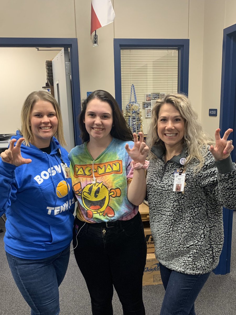 Celebrating Parker’s acceptance to the University of North Texas in Suite A! We are so proud of you! #bosproud #emsproud #sailtosuccess #meangreen <a href="/boswellhs/">Boswell High School</a>