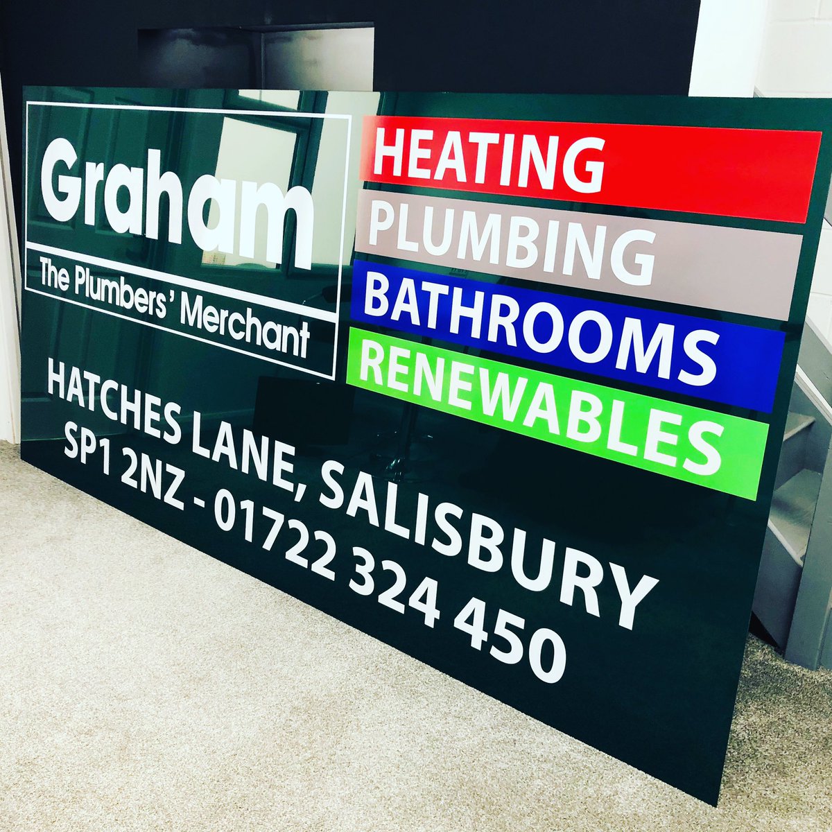 VisionSignsUK's tweet image. #signs #clothing #vehiclegraphics #hook #basingstoke