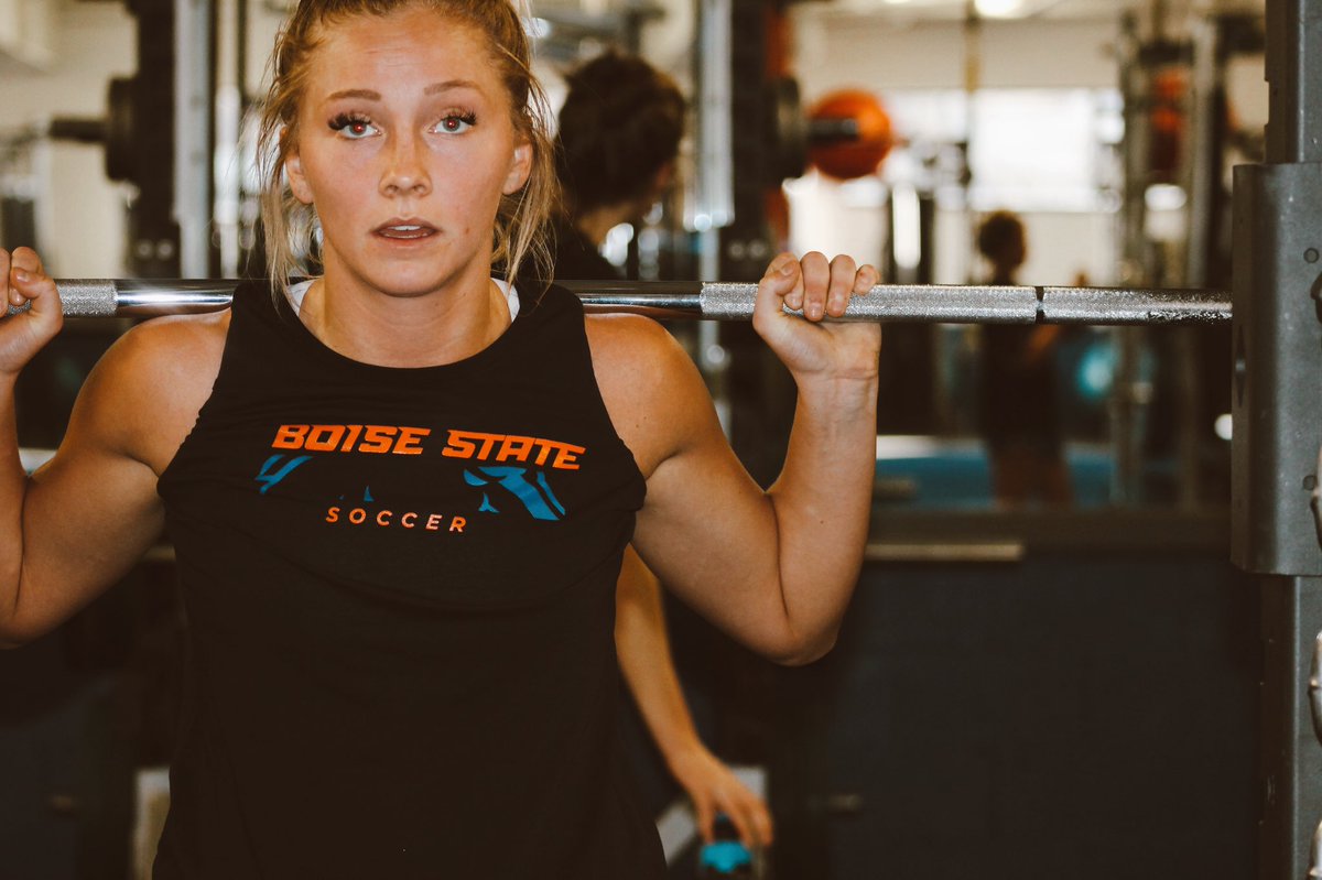 BroncoSportsSOC's tweet photo. 8️⃣ hour weeks ✅ 
2️⃣0️⃣ hour weeks  🔜 

ALSO, only 2️⃣9️⃣ days until spring games kickoff! 
 
#BleedBlue https://t.co/YBbeIV3Nx6