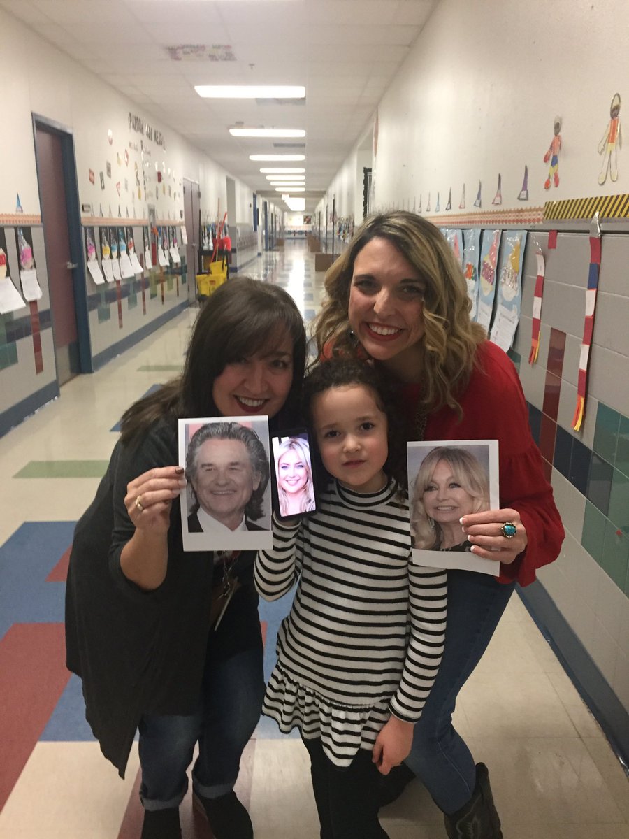 Fun Friday! Found our match!#gesshineon#funfriday