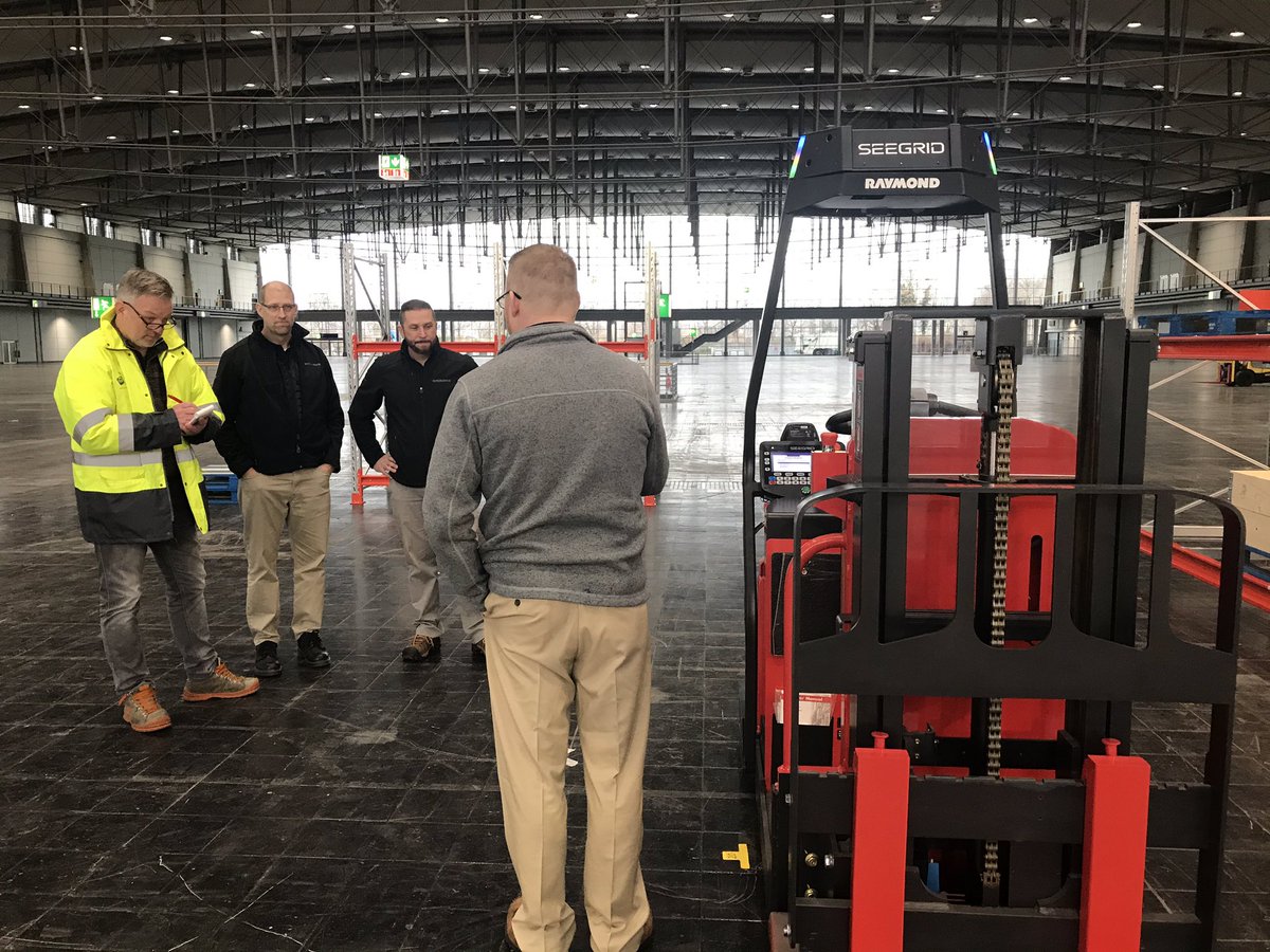 RaymondCorp's tweet image. Great conversations during the start of @IFOY_AWARD test days. Looking forward to showcasing the flexibility &amp;amp; versatility of the Raymond Courier 3030 which utilizes unique-to-the-industry @Seegrid vision guided technology. Learn more: raymondcorp.com/lift-trucks/au… #IFOY2020