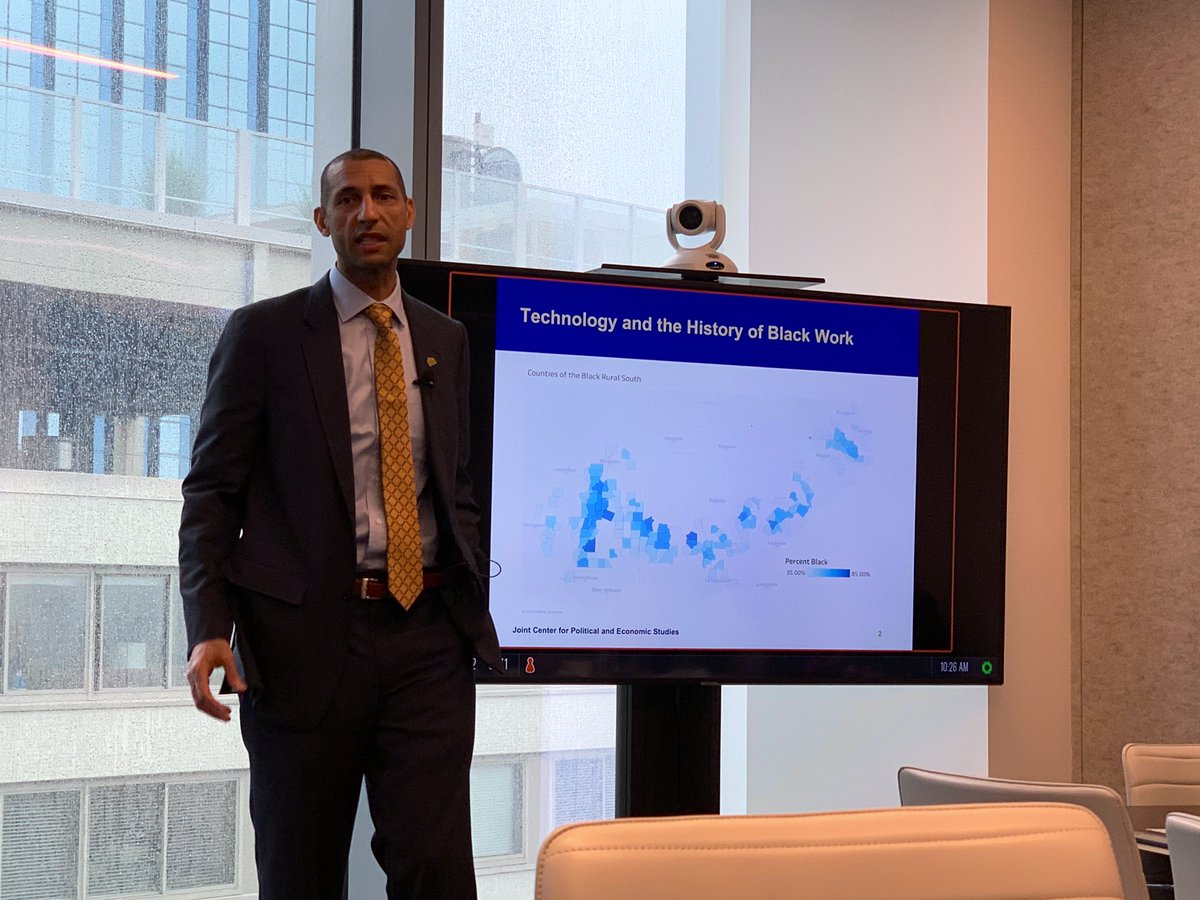 AshleyAPutnam's tweet photo. Joining colleagues today from around Philadelphia to apply a racial equity lens to the conversation about the #FutureofWorkers
Thanks to @PHLWorkforce and @JointCenter for hosting this important conversation.
#futureofwork #futureofblackworkers #futureproof https://t.co/ZLd3y13pLg