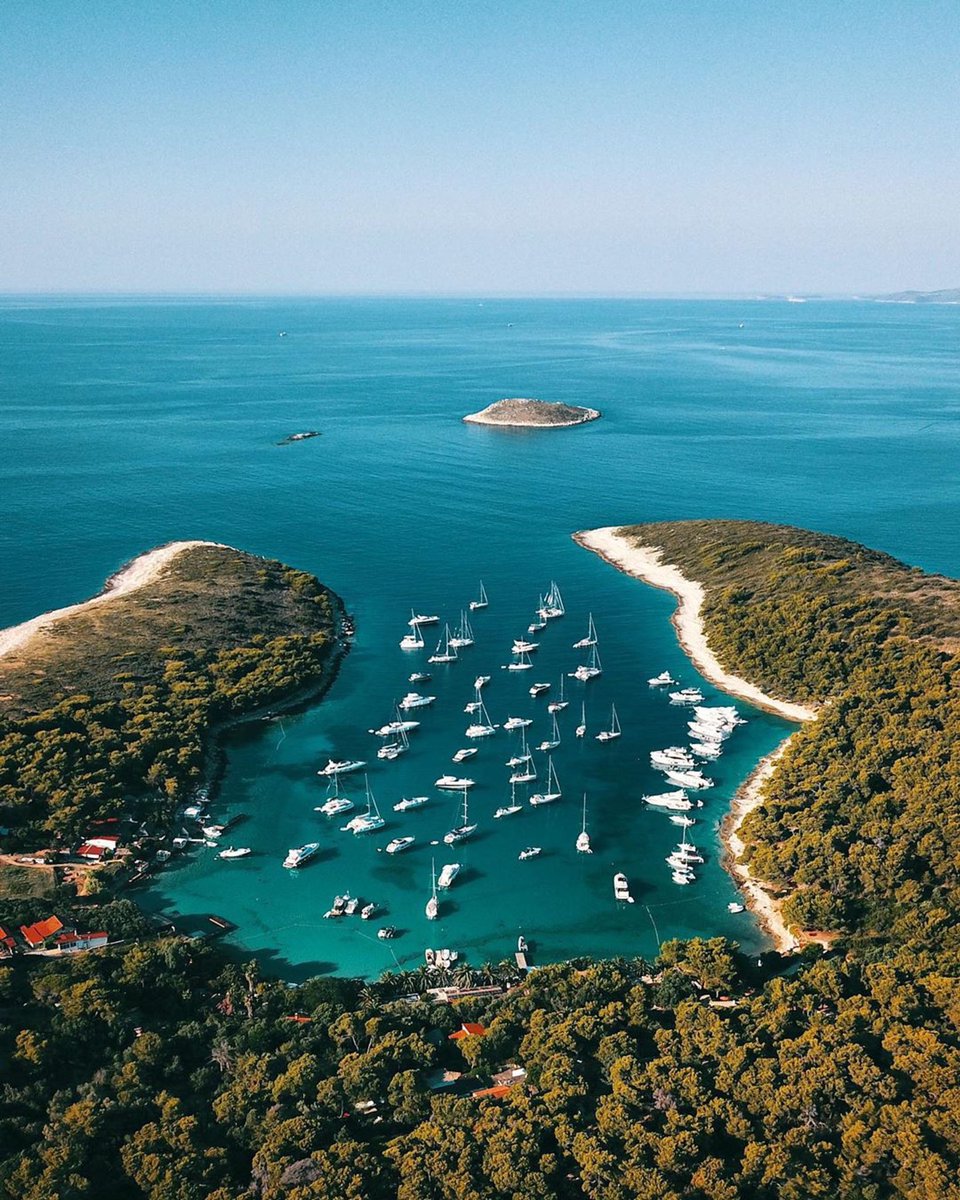 visithvar's tweet photo. #Palmizana 🌴 😍
What is your favorite spot under the sun 🌞 in 🇭🇷 #Croatia - tag a friend and #VisitHvar this summer
.
📍Palmižana, Island Hvar by: @sunadriatic
.
#hvar #croatia #discoverdalmatia #visitcroatia #VisitHvar https://t.co/TOD3YPYr8x https://t.co/d6rReztBFN