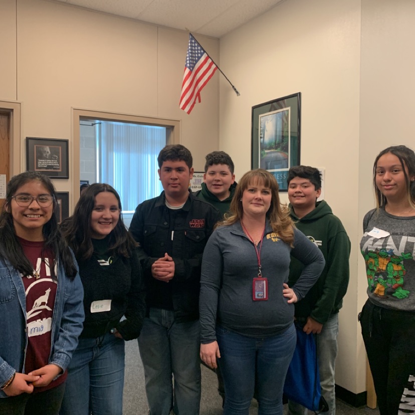 JHillsAVID's tweet photo. @jhillshs @FUSD_TrumanMS It was AWESOME meeting our new Spartans this week! #classof2024 #Jhillsway @iborganization @RIMSAVID @AVID4College @ibmyp https://t.co/6gXhrlWP96