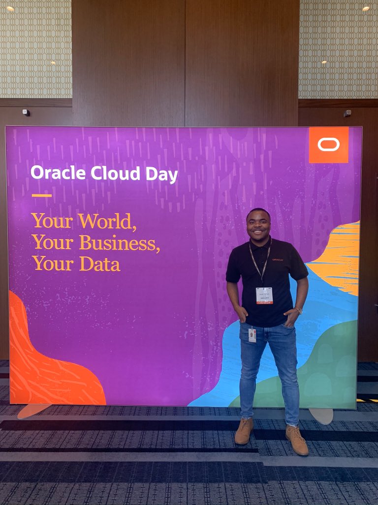 mrprguy's tweet photo. Arrived to #OracleCloudDay in #Dallas. Feels good to be back in the city I was raised in. https://t.co/lLFc1fKJ7U